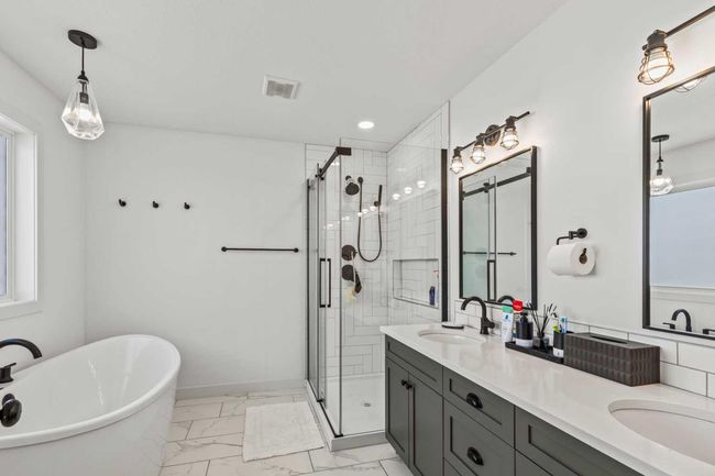 10741 150 Ave, House other with 4 bedrooms, 3 bathrooms and 6 parking in Grande Prairie AB | Image 9