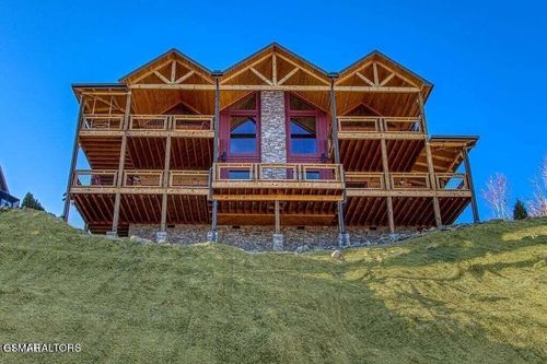 658 Wiley Oakley Dr, Gatlinburg, TN, 37738-4433 | Card Image