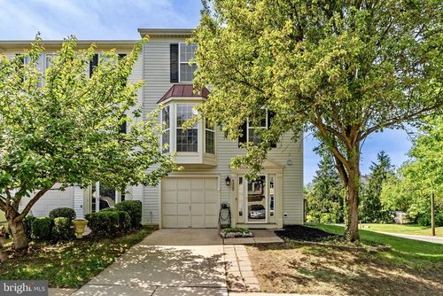 9320 Garst Dr, MANASSAS, VA, 20110-8908 | Card Image