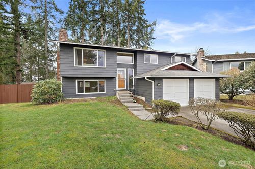 927 217th St Sw, Bothell, WA, 98021-8108 | Card Image