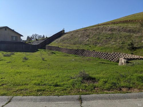 2517 Kingsmill Ln, Fairfield, CA, 94534 | Card Image