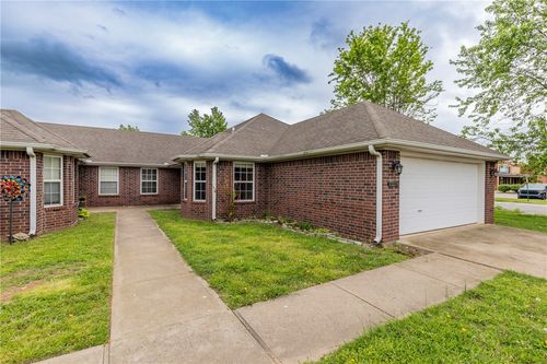 b-255 B Ravenwood Rd, Siloam Springs, AR, 72761-5506 | Card Image