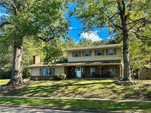 737 N Bentley Ave, Niles, OH, 44446-5213 | Card Image