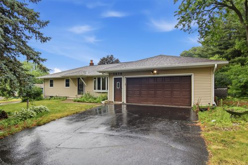1218 Raedel Road, Eau Claire, WI, 54703 | Card Image