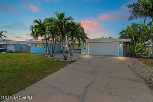 375 Hamlin Ave, Satellite Beach, FL, 32937-3140 | Card Image