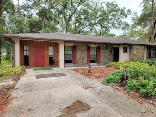 11318 Brightwood Drive, Seffner, FL, 33584 | Card Image