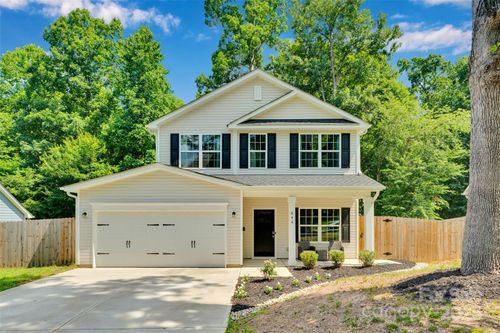 846 Northwood Dr, Charlotte, NC, 28216-3100 | Card Image
