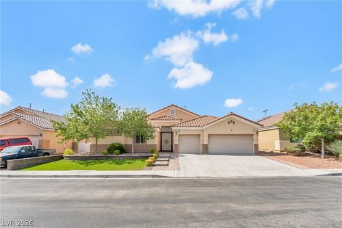 109 Whitetail Archery Ave, North Las Vegas, NV, 89084-5216 | Card Image
