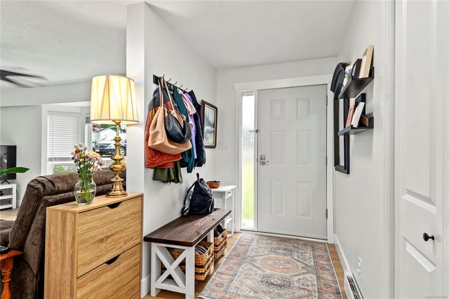 762 Christopher Rd, House other with 3 bedrooms, 2 bathrooms and 3 parking in Campbell River BC | Image 5