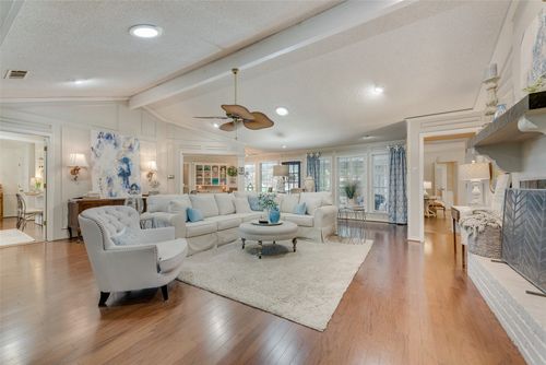 101 Greenway St, Sunnyvale, TX, 75182-9597 | Card Image