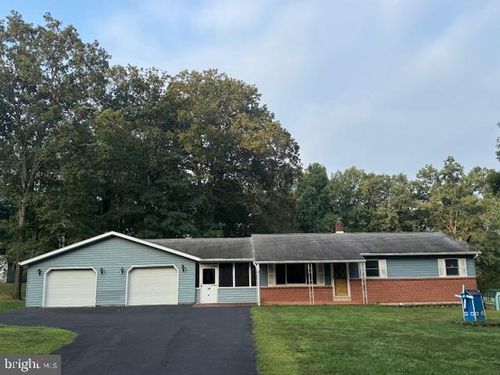 10 Upper Lewland Cir, LEWISTOWN, PA, 17044-7312 | Card Image