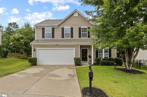 34 Madeline Cir, Taylors, SC, 29687-6551 | Card Image