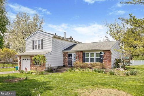 3 Willow Ct, NEWTOWN, PA, 18940-1469 | Card Image