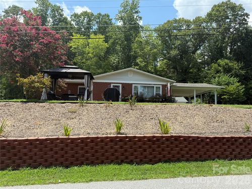 108 Scott St, Morganton, NC, 28655-9253 | Card Image