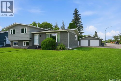 1811 Bowers Dr, North Battleford, SK, S9A3A3 | Card Image