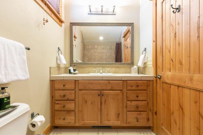 F15-26 - 12423 Lookout Loop, Home with 3 bedrooms, 3 bathrooms and null parking in Truckee CA | Image 15