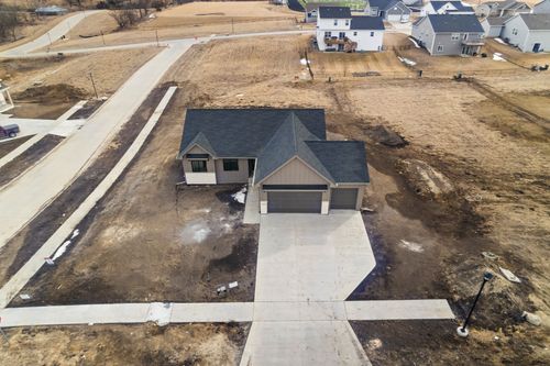 1622 Stuart Rd, Stuart, IA, 50250-8037 | Card Image