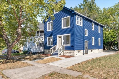 3211 W 121st St, Cleveland, OH, 44111-1722 | Card Image