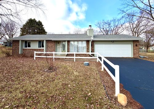 1211 Monroe St, Pecatonica, IL, 61063-9550 | Card Image
