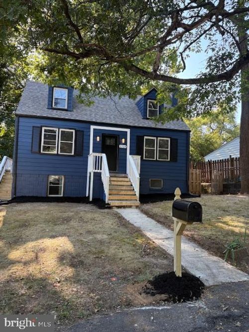 5704 Joan Ln, TEMPLE HILLS, MD, 20748-4741 | Card Image