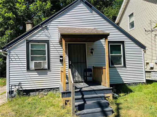 9407 Benham Ave, Cleveland, OH, 44105-1709 | Card Image