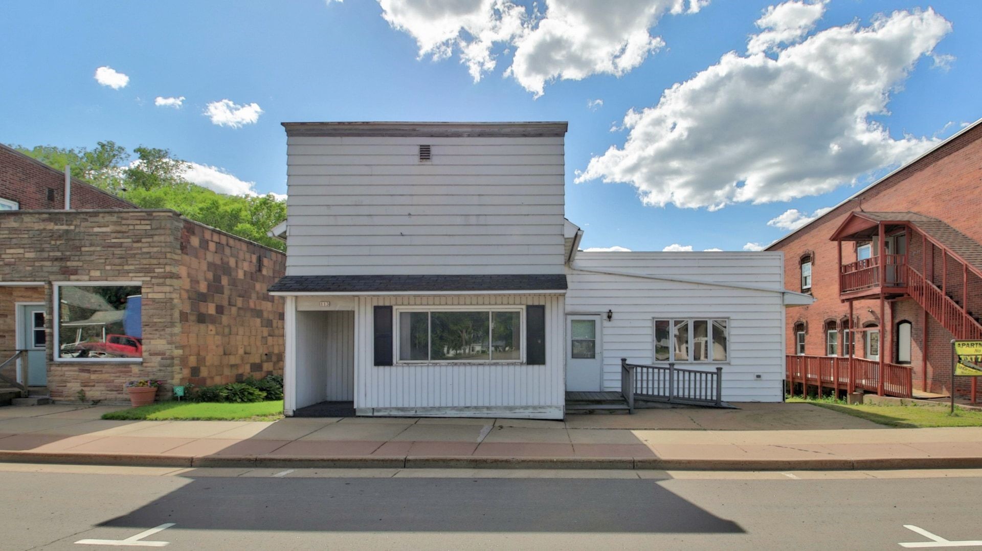 113 S Main St, Greenwood, WI 54437