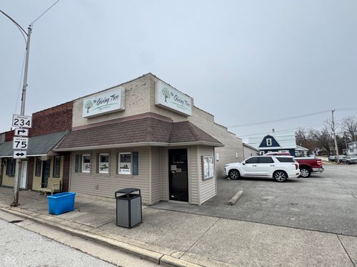 11 E Main St, Jamestown, IN, 46147-8877 | Card Image