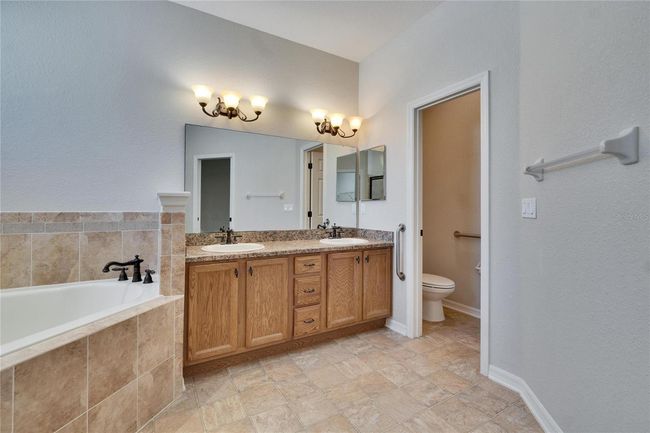 6432 Twin Bridges Dr, House other with 4 bedrooms, 2 bathrooms and null parking in ZEPHYRHILLS FL | Image 19