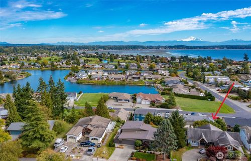 8124 Comox Rd, Blaine, WA, 98230-9550 | Card Image