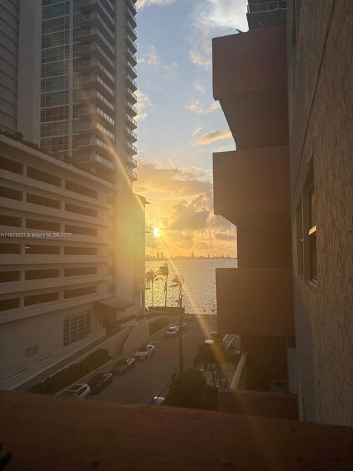 apt-62-600 Ne 25th St, Miami, FL, 33137-4775 | Card Image