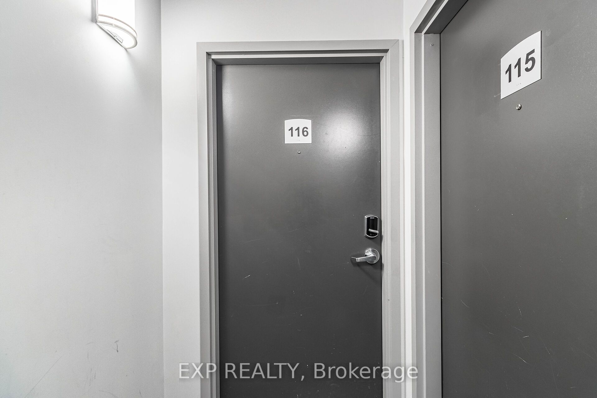Residential Lease in Waterloo 5