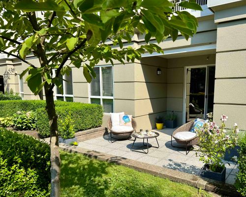 {{alt}} | Card Image