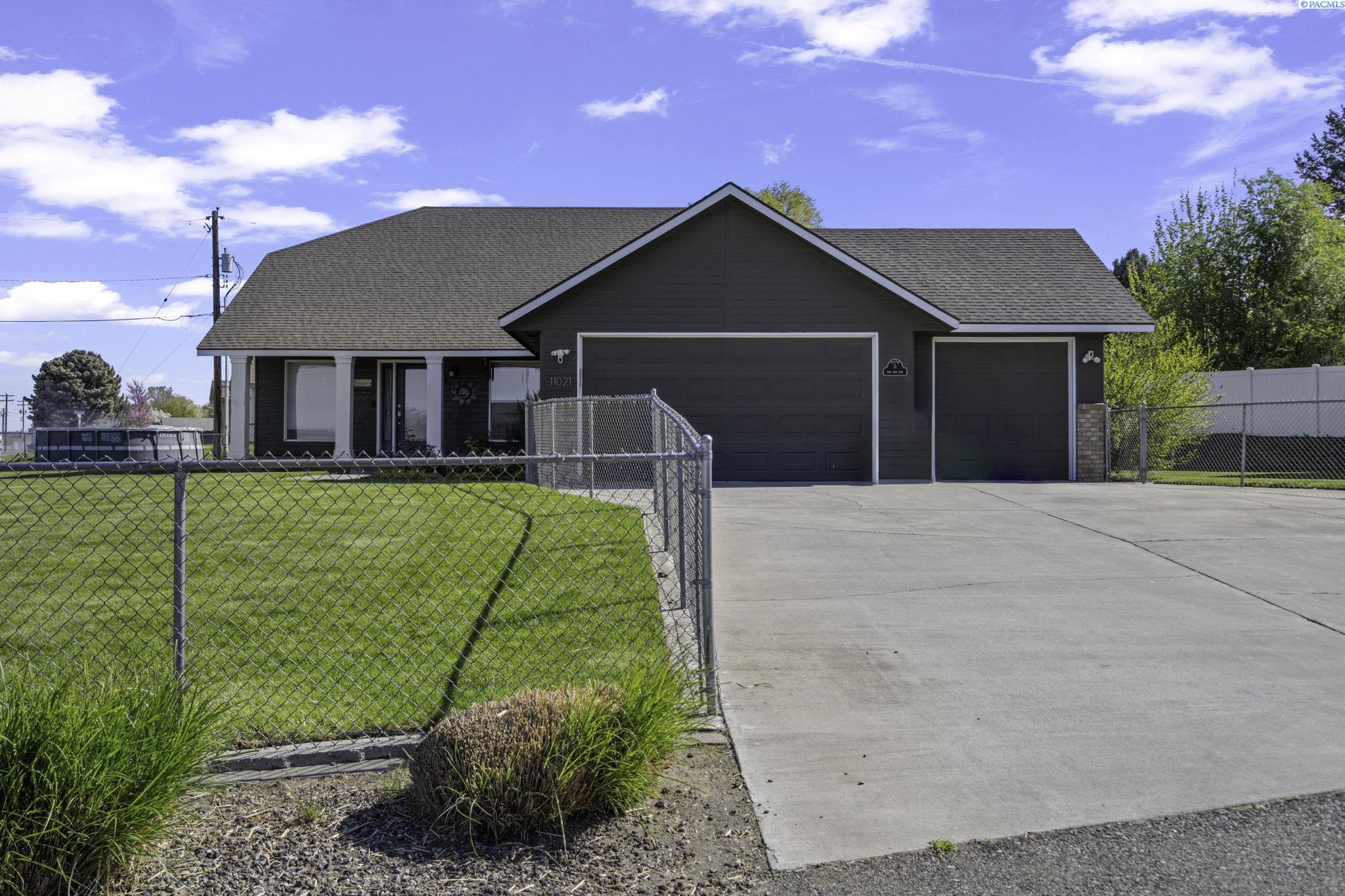 View Ln, Pasco, WA 99301