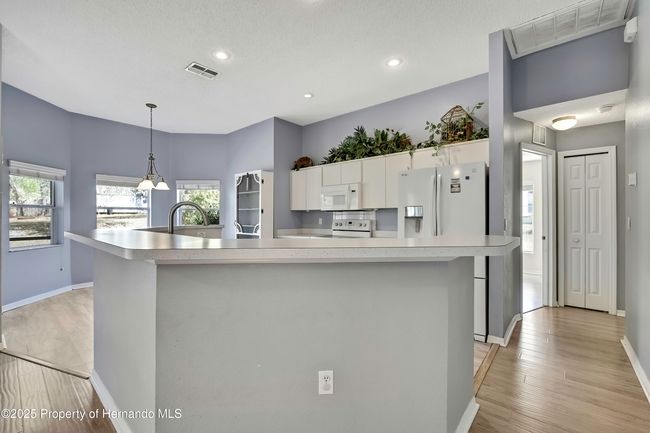 Large breakfast bar | Image 14