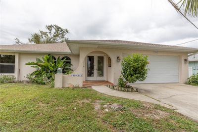 7242 Quarry Street, House other with 3 bedrooms, 2 bathrooms and null parking in Englewood FL | Image 2