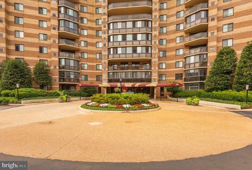 unit-1008-8380 Greensboro Dr, MCLEAN, VA, 22102-5142 | Card Image