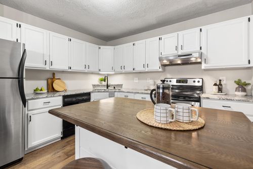 apt-13-2240 Ridge Dr, Saint Louis Park, MN, 55416-5627 | Card Image