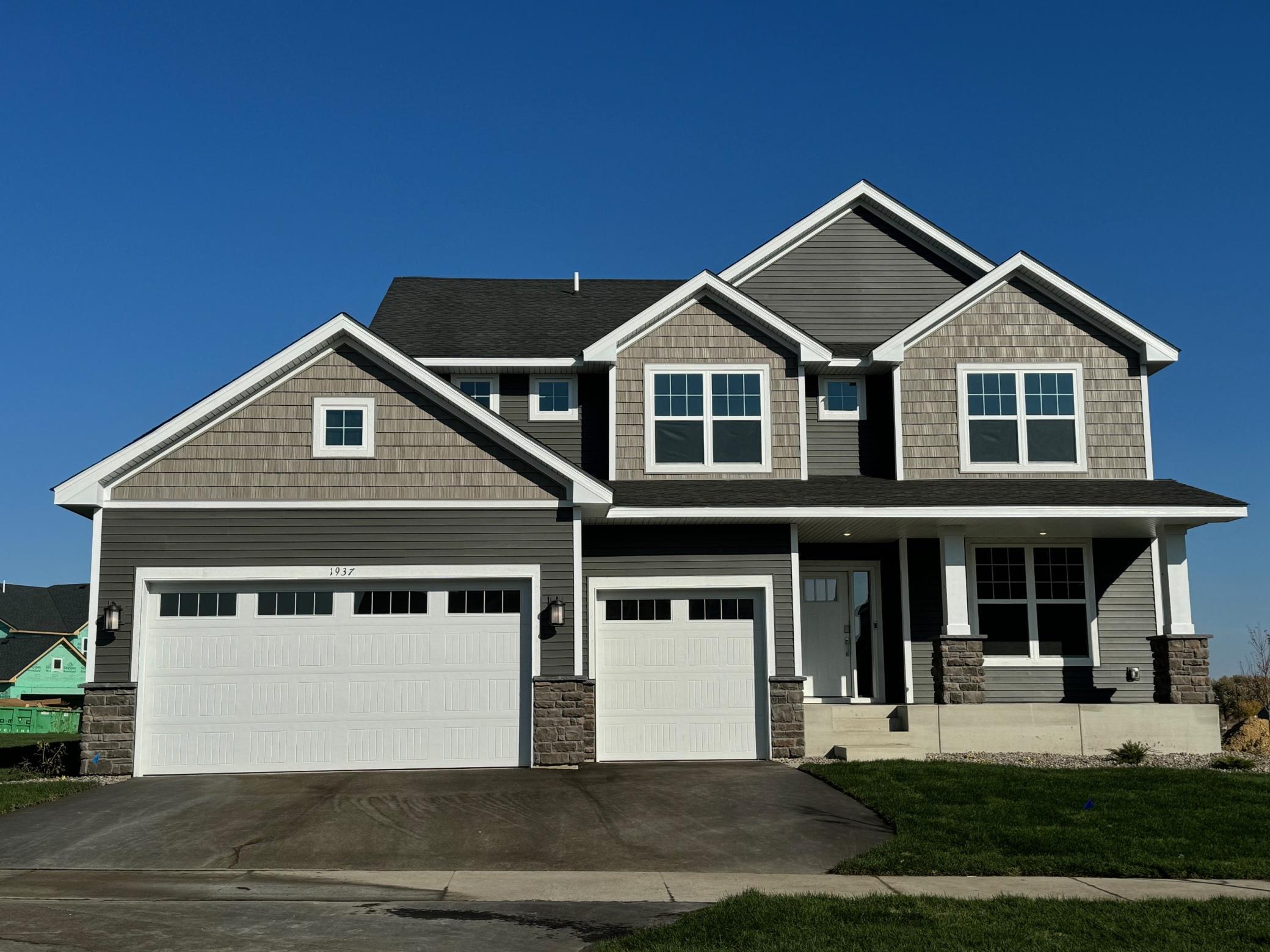 Balsam Dr, Carver, MN 55315