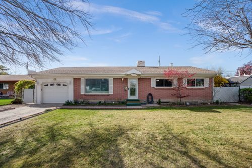 1555 W 4950 S, Taylorsville, UT, 84123-4251 | Card Image