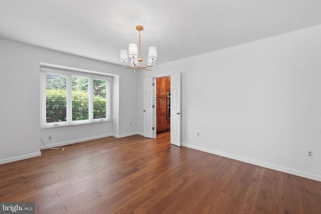 8924 Cross Chase Cir, House other with 4 bedrooms, 5 bathrooms and null parking in LORTON VA | Image 13