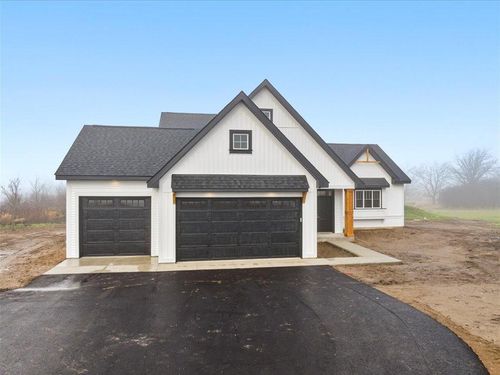 2 Piper Ln, Brainerd, MN, 56401-1499 | Card Image