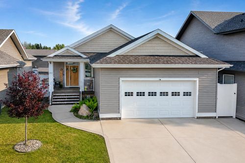 3903 49 Ave, Ponoka, AB, T4J0B6 | Card Image