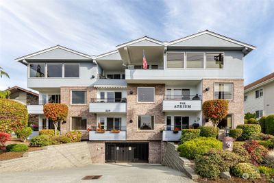 A - 229 3rd Avenue S, Condo with 2 bedrooms, 1 bathrooms and 2 parking in Edmonds WA | Image 1