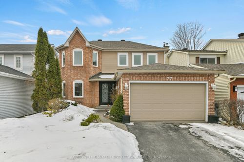 77 Topley Cres, Ottawa, ON, K1G4M8 | Card Image