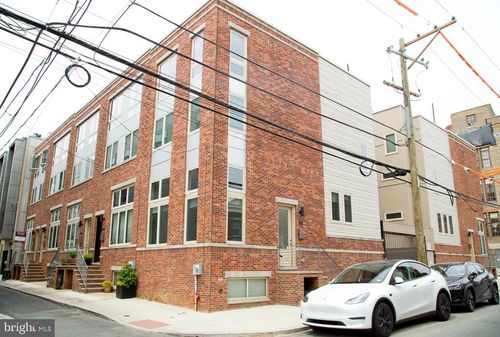 708 N 17th St, PHILADELPHIA, PA, 19130-2863 | Card Image