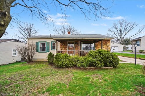 1852 Fairview Ct, Salem, OH, 44460-4017 | Card Image