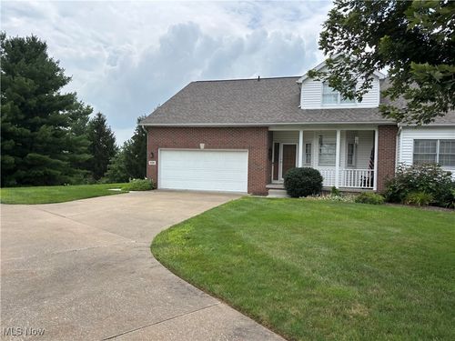 1136 Pine Bluff Dr Ne, New Philadelphia, OH, 44663-7081 | Card Image