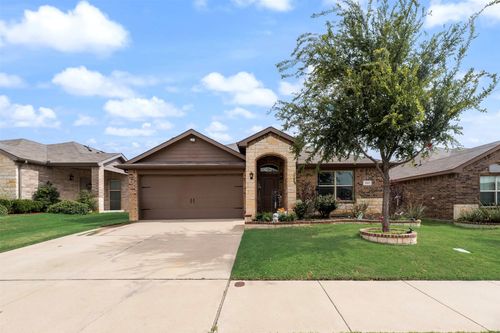 925 Walls Blvd, Crowley, TX, 76036-3756 | Card Image