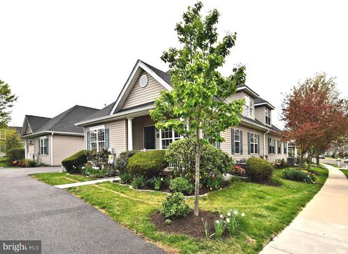 55 Liberty Dr, BENSALEM, PA, 19020-3111 | Card Image