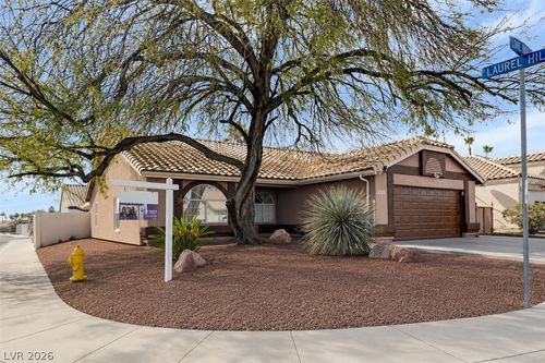 2305 Lone Ridge Ct, North Las Vegas, NV, 89032-3084 | Card Image